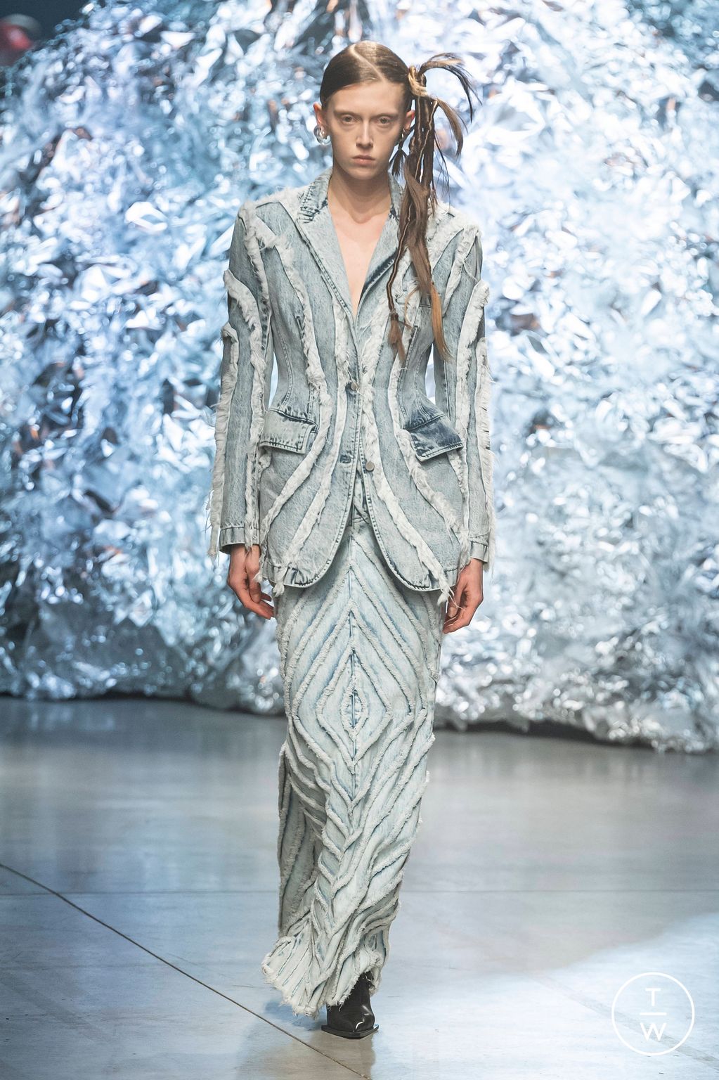 Fashion Week Milan Fall/Winter 2023 look 36 from the Annakiki collection 女装