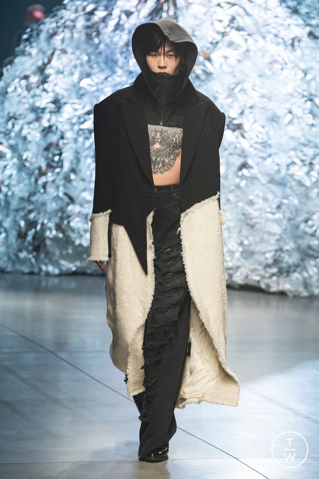 Fashion Week Milan Fall/Winter 2023 look 40 from the Annakiki collection womenswear