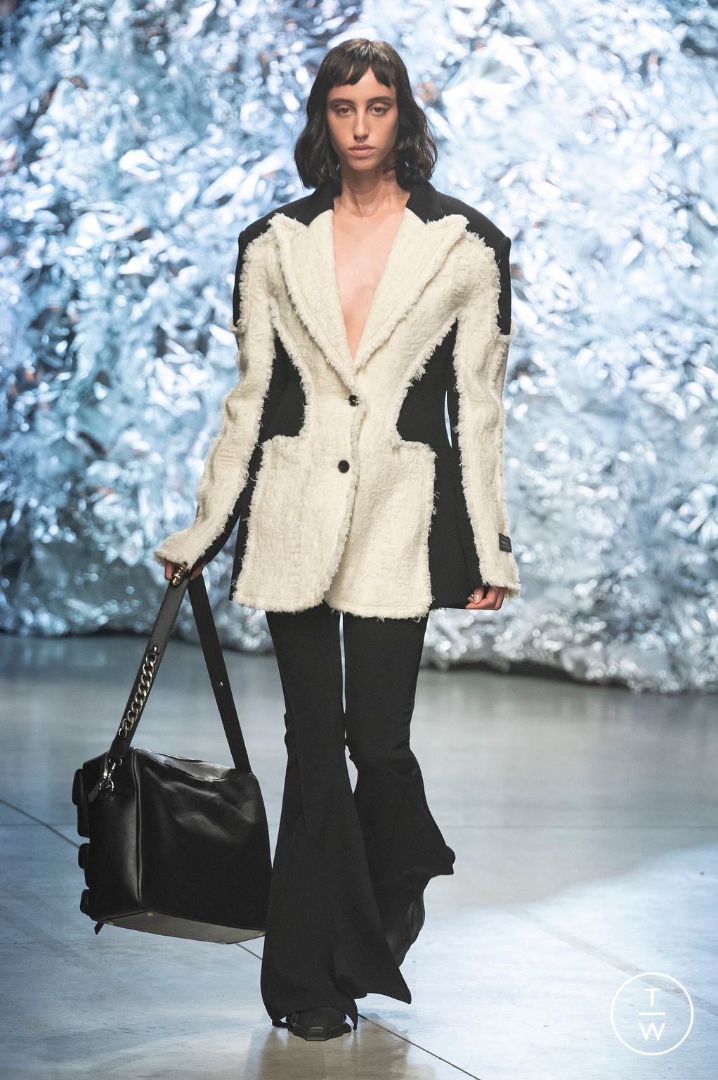 Fashion Week Milan Fall/Winter 2023 look 42 from the Annakiki collection 女装