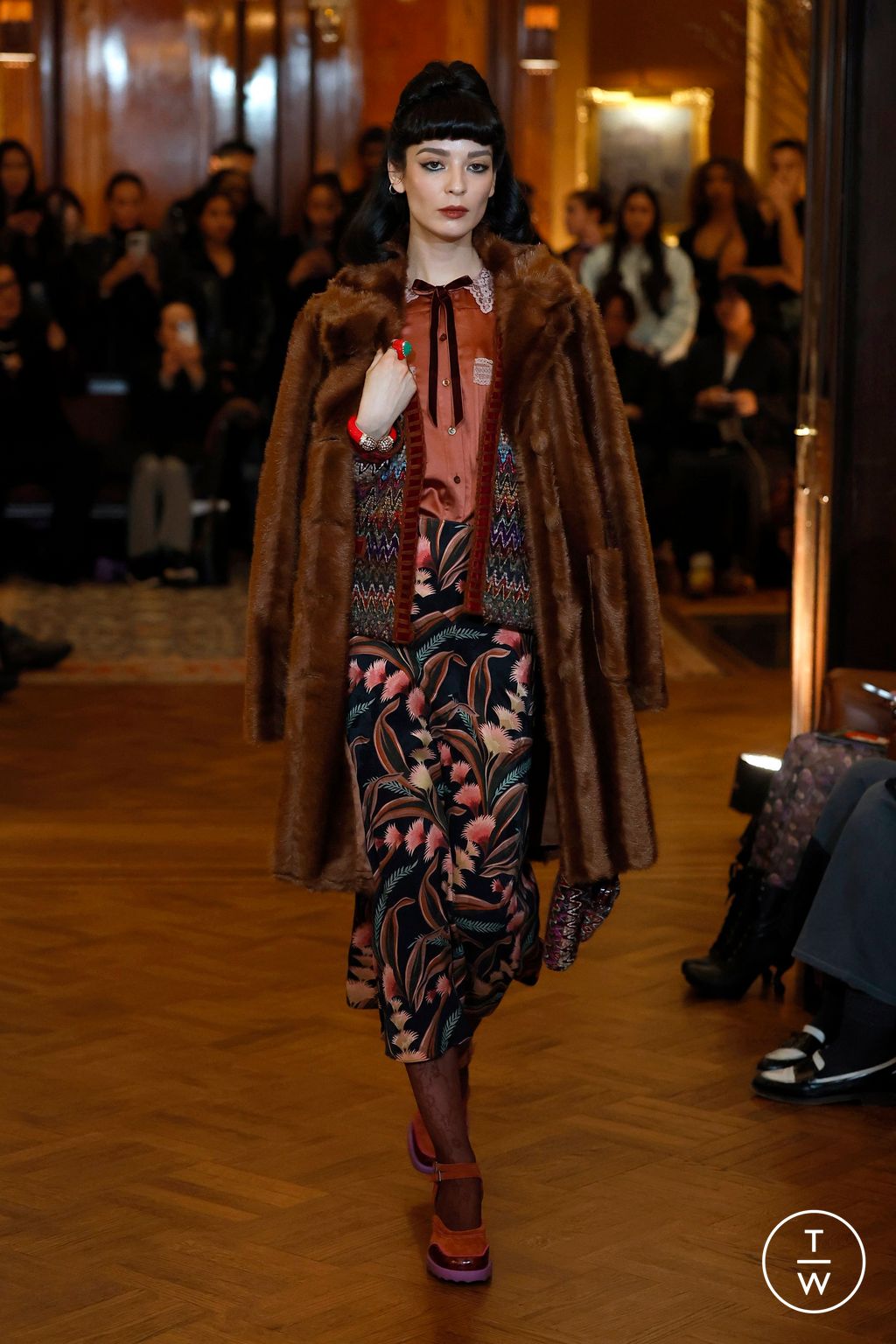 Fashion Week New York Fall/Winter 2025 look 4 from the Anna Sui collection womenswear