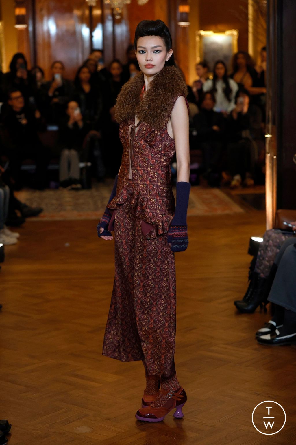 Fashion Week New York Fall/Winter 2025 look 9 from the Anna Sui collection womenswear