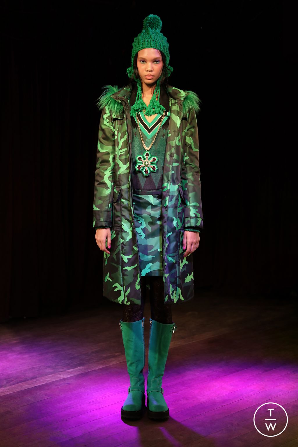 Fashion Week New York Fall/Winter 2023 look 13 from the Anna Sui collection 女装