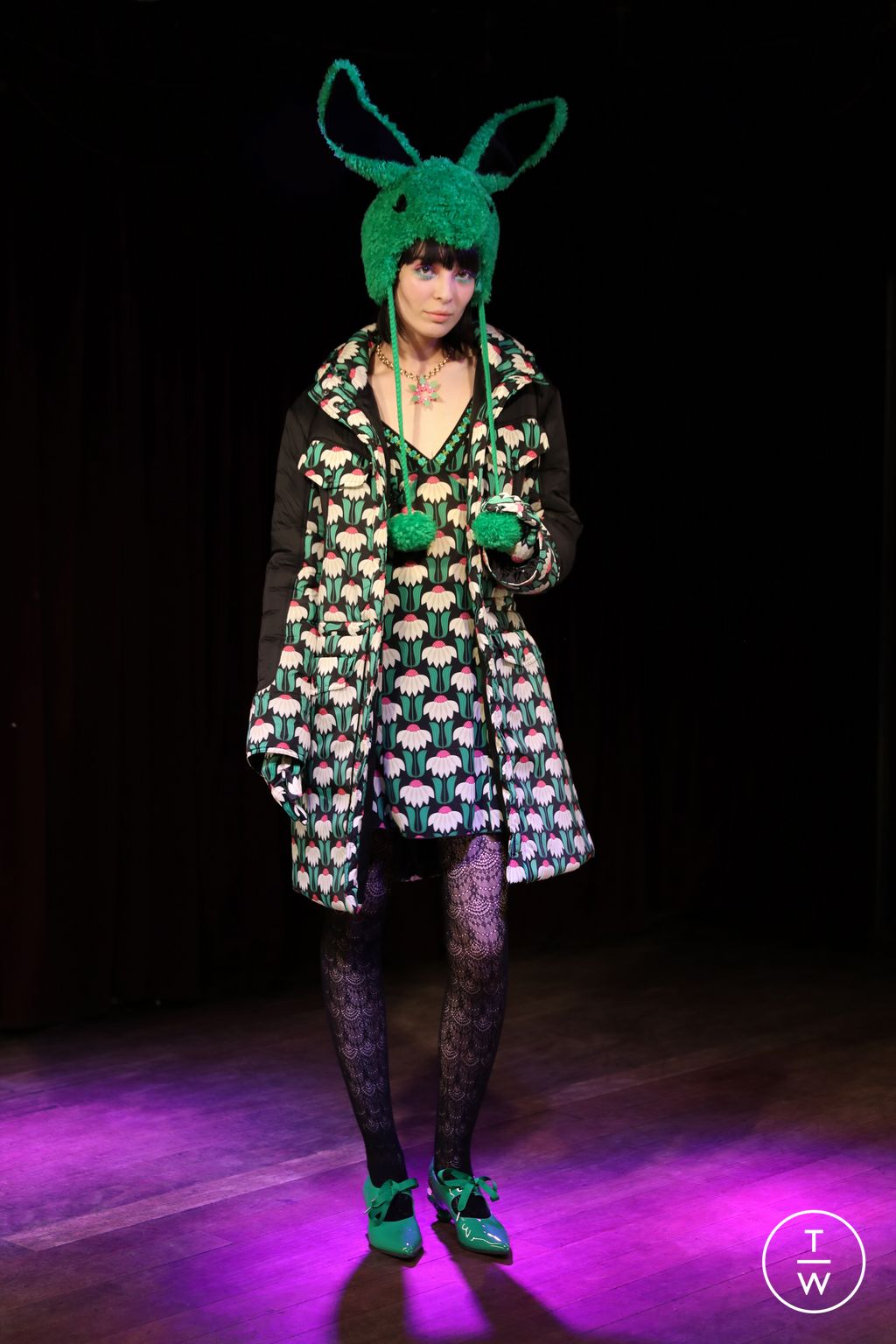 Fashion Week New York Fall/Winter 2023 look 19 de la collection Anna Sui womenswear
