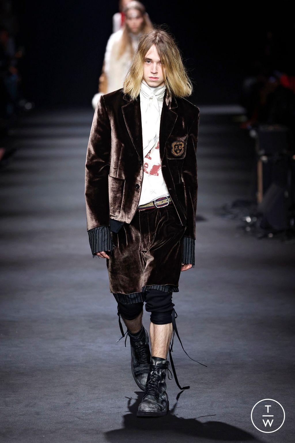 Fashion Week Paris Fall/Winter 2026 look 24 from the Ann Demeulemeester collection 女装