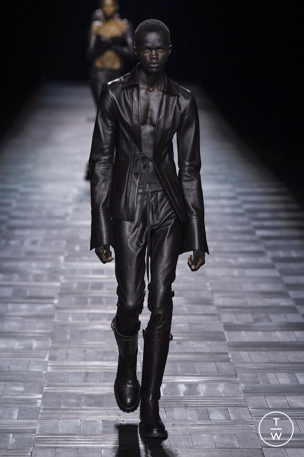 Fashion Week Paris Fall/Winter 2023 look 12 from the Ann Demeulemeester collection 女装