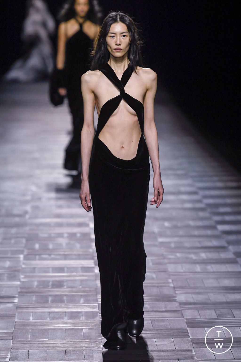 Fashion Week Paris Fall/Winter 2023 look 31 from the Ann Demeulemeester collection womenswear