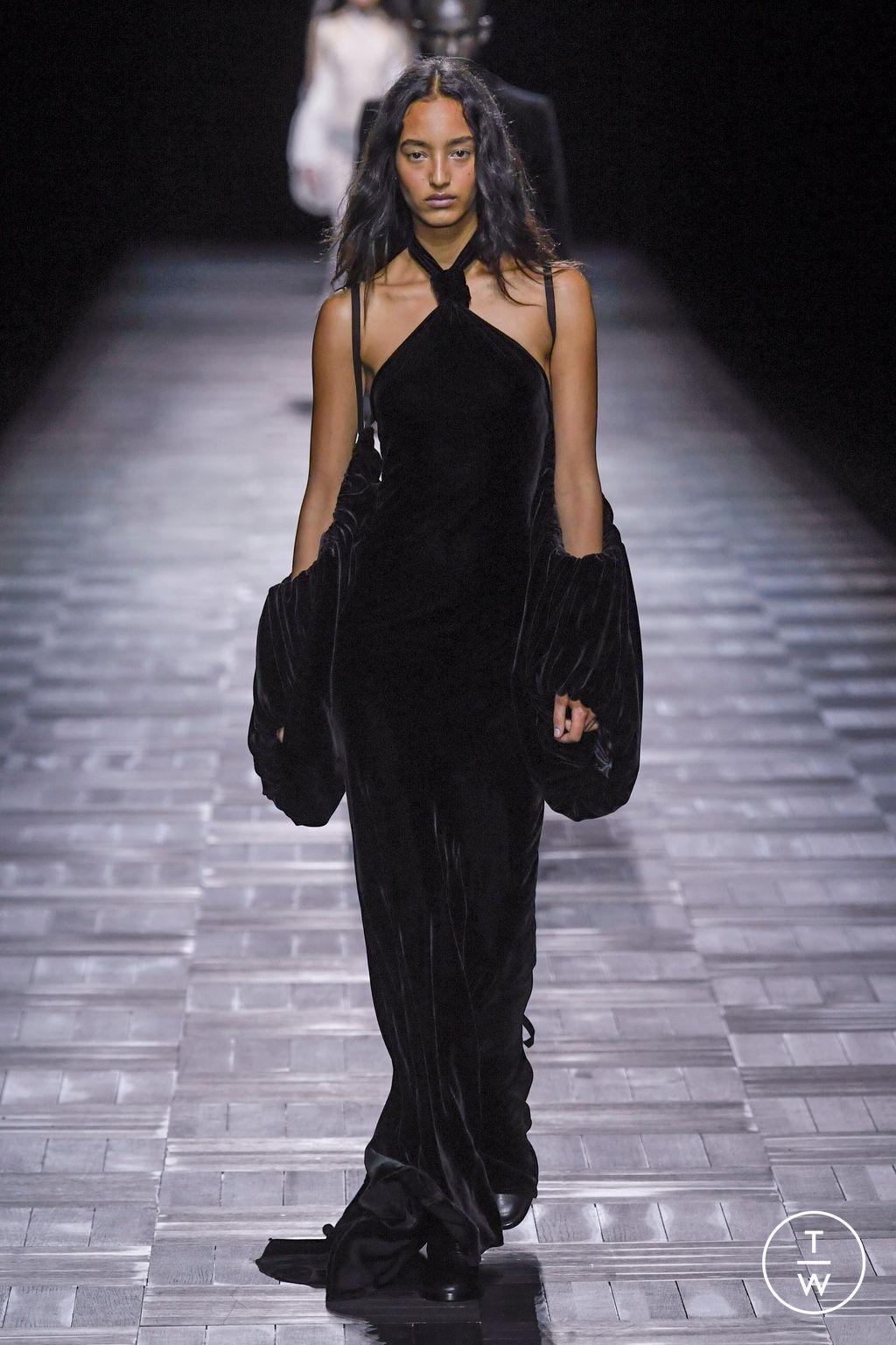 Fashion Week Paris Fall/Winter 2023 look 32 from the Ann Demeulemeester collection womenswear