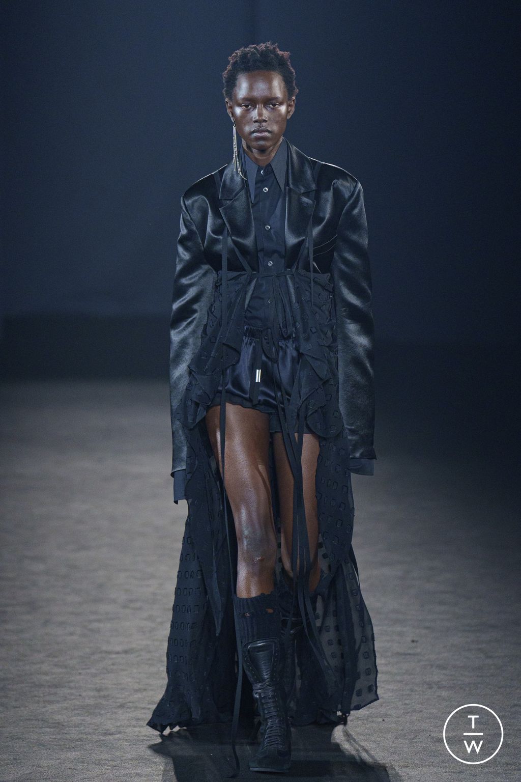 Fashion Week Paris Fall/Winter 2024 look 33 de la collection Ann Demeulemeester womenswear