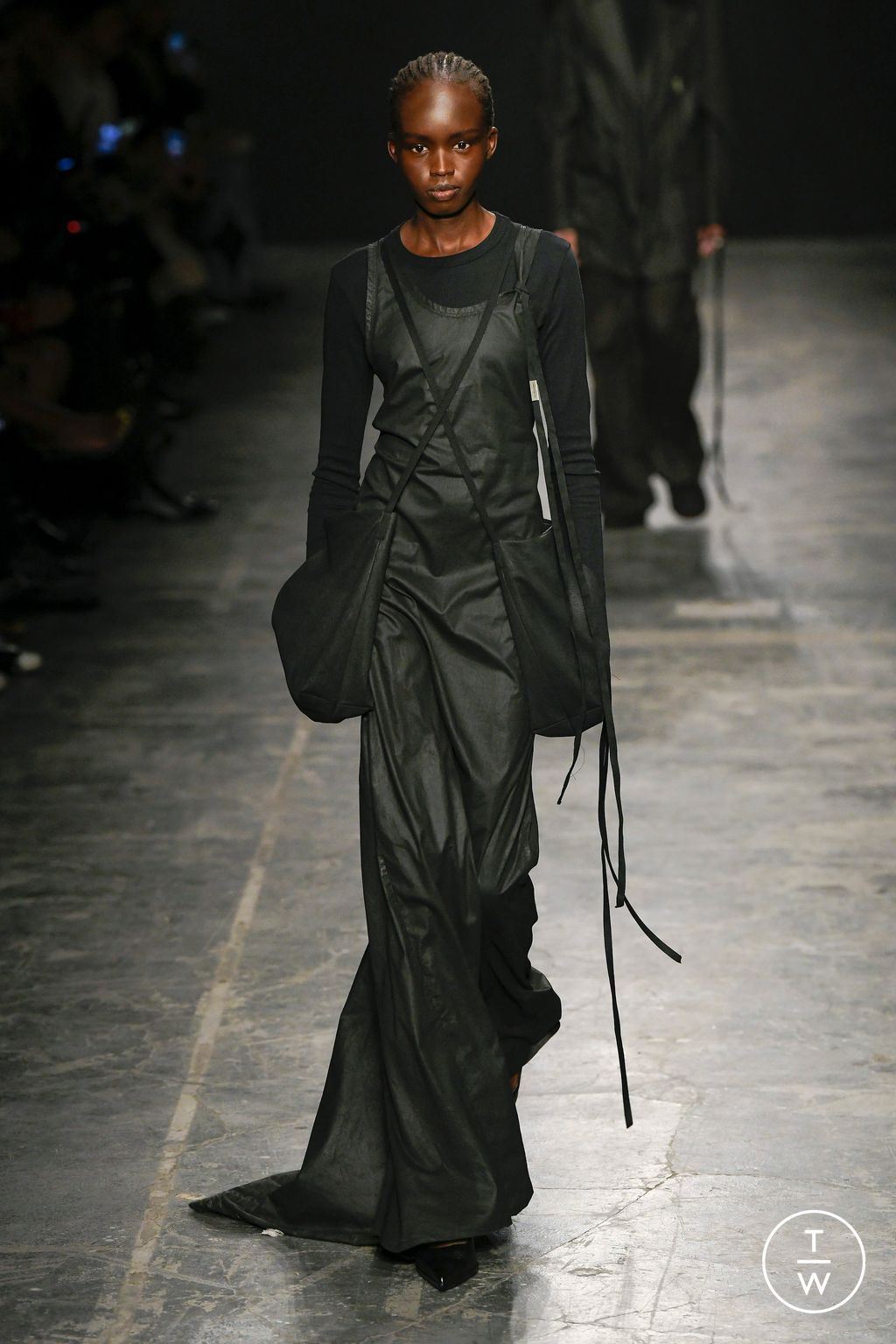 Fashion Week Paris Spring/Summer 2023 look 9 from the Ann Demeulemeester collection womenswear