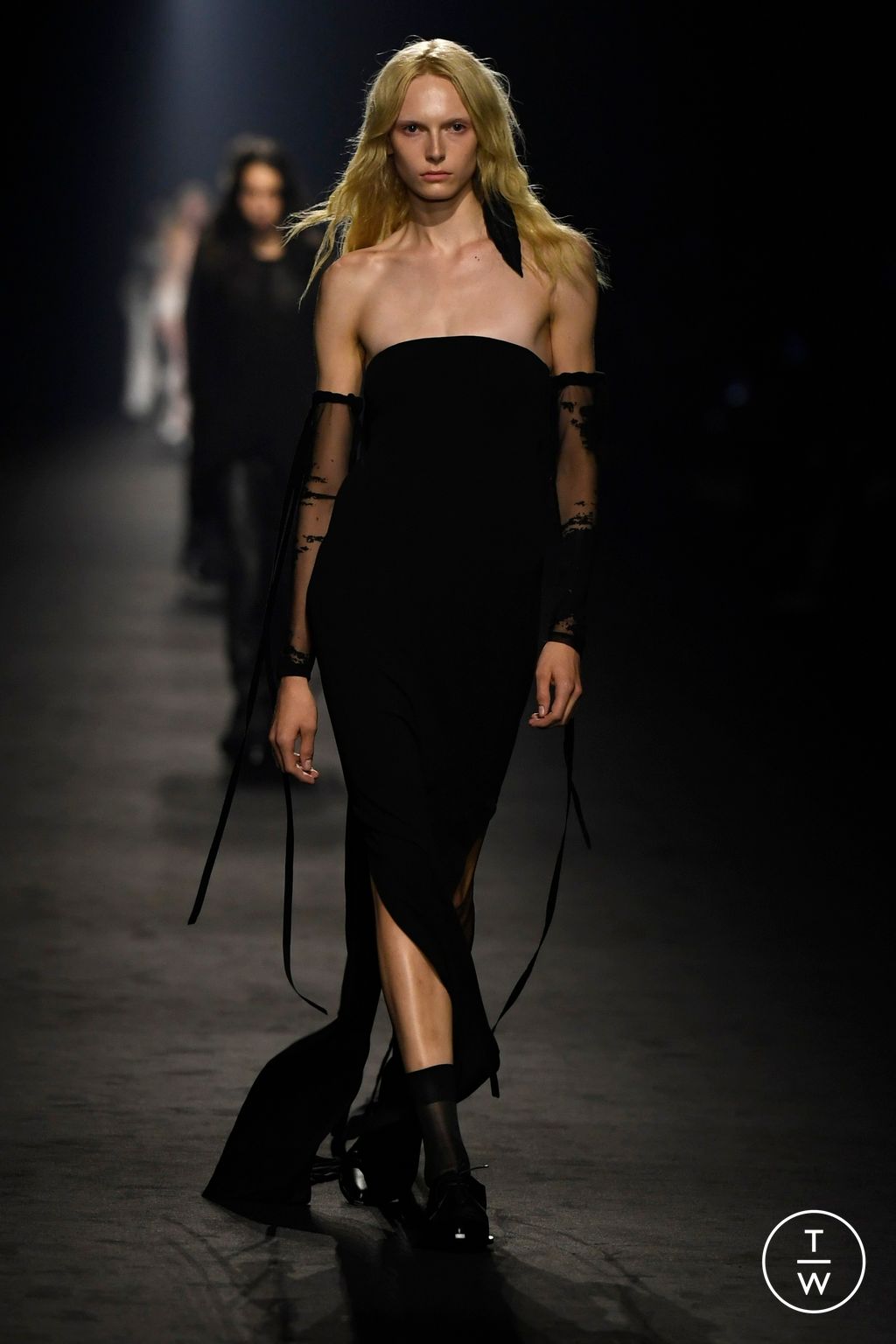 Fashion Week Paris Spring/Summer 2024 look 13 from the Ann Demeulemeester collection 女装