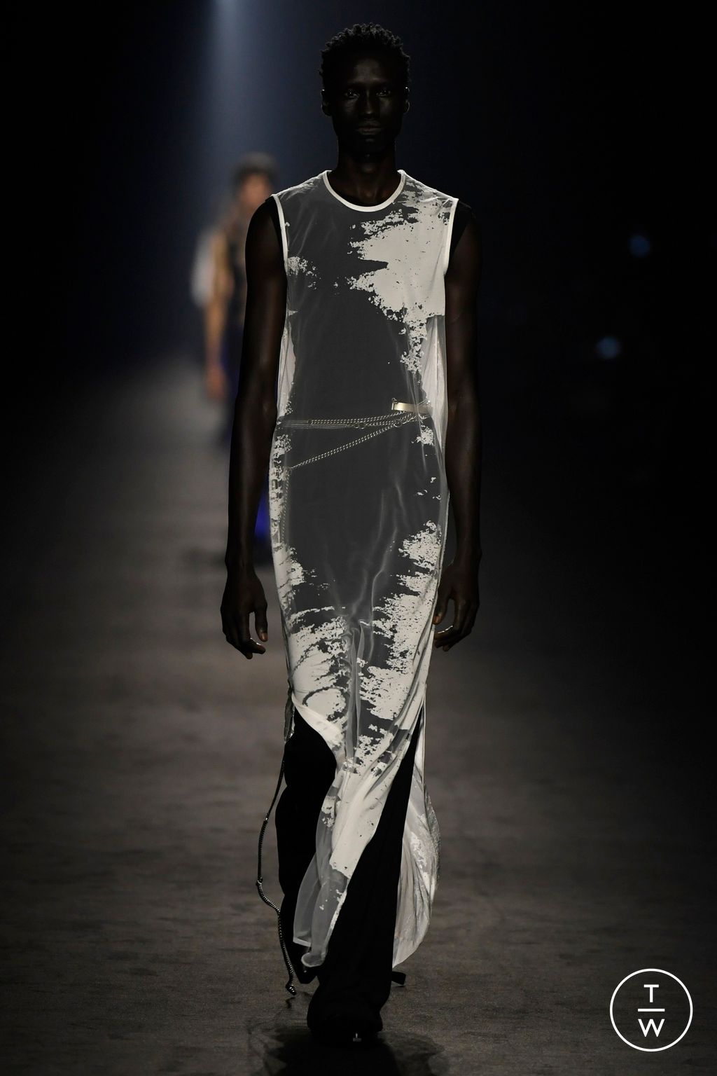 Fashion Week Paris Spring/Summer 2024 look 19 de la collection Ann Demeulemeester womenswear