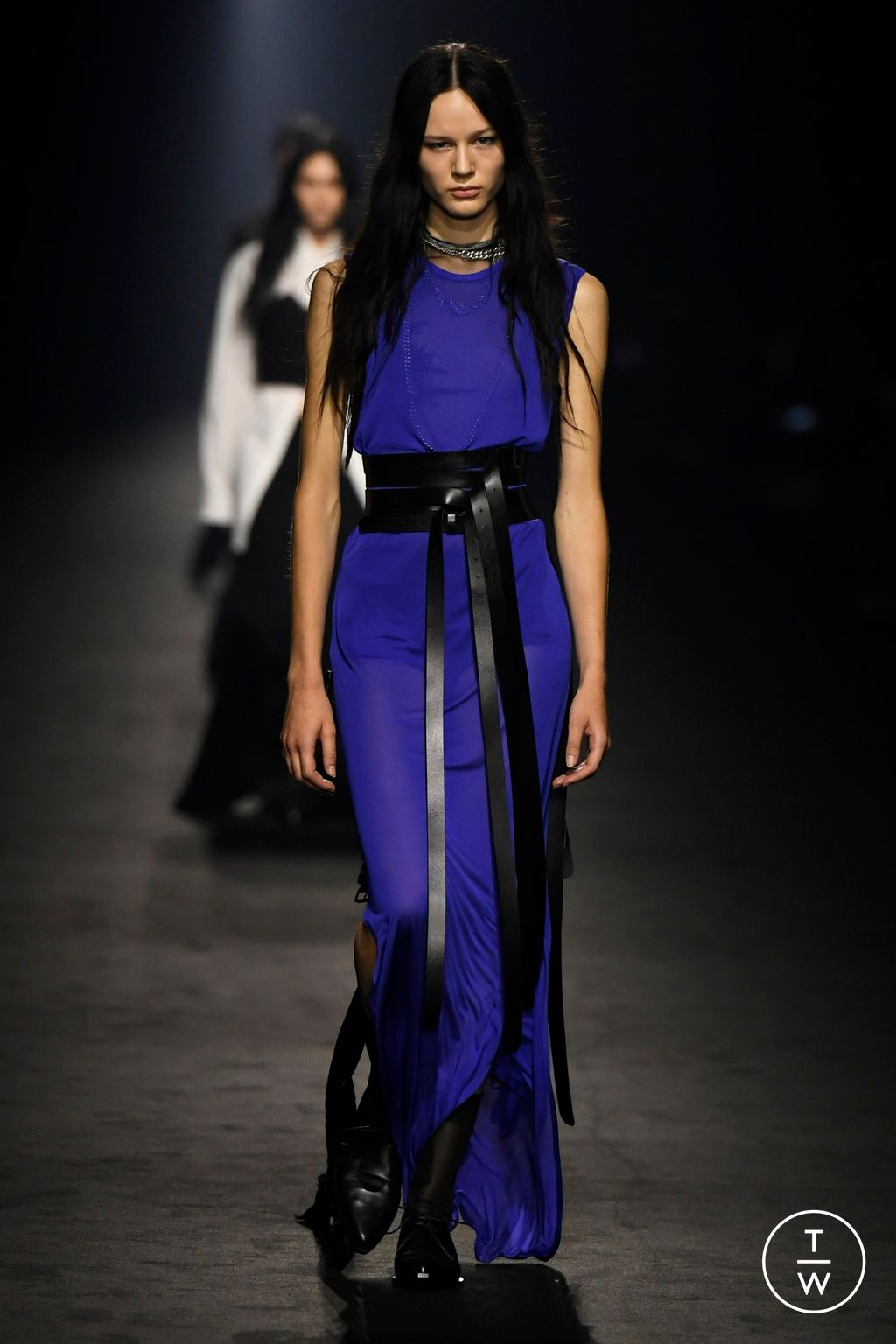 Fashion Week Paris Spring/Summer 2024 look 22 from the Ann Demeulemeester collection 女装