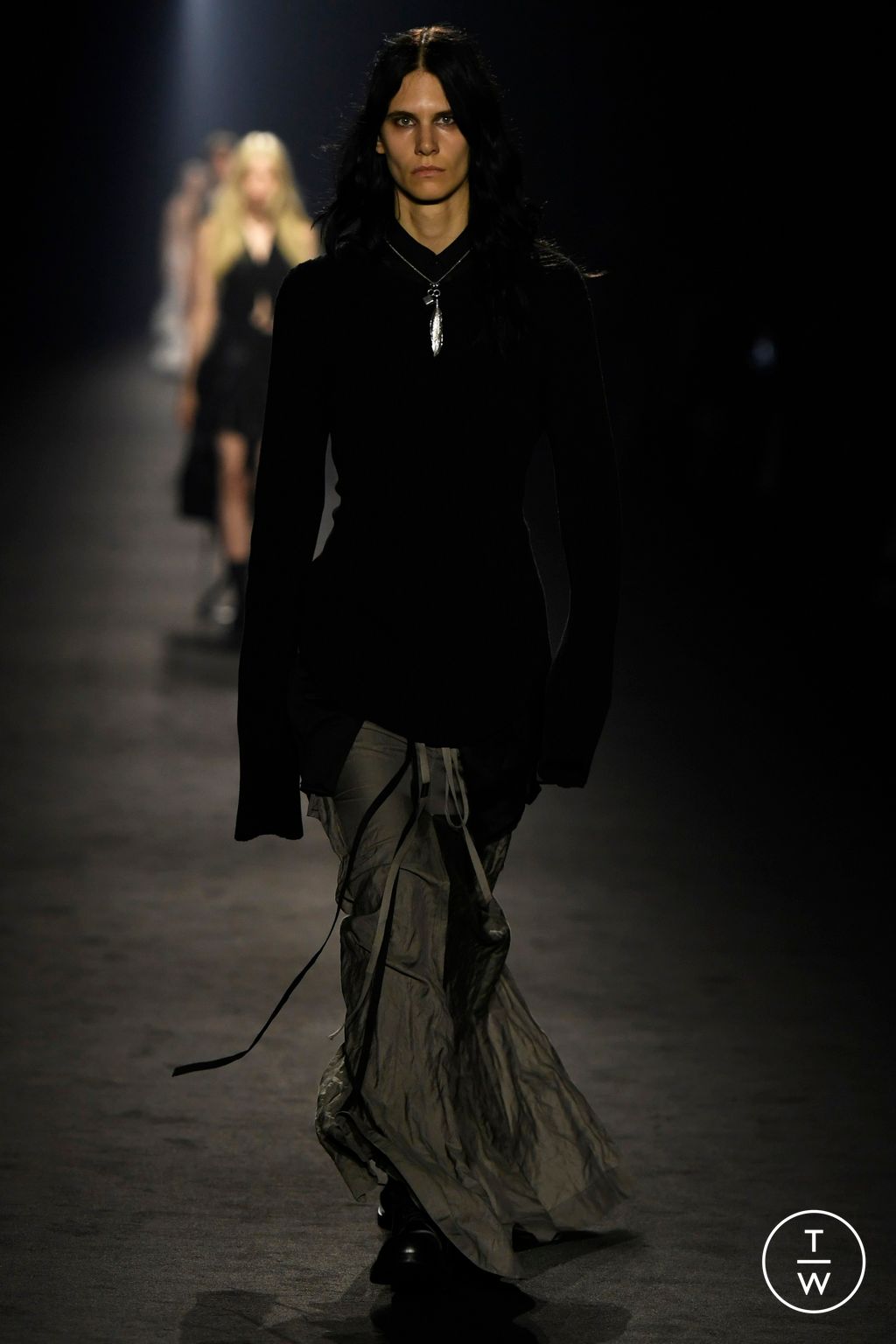 Fashion Week Paris Spring/Summer 2024 look 30 from the Ann Demeulemeester collection 女装