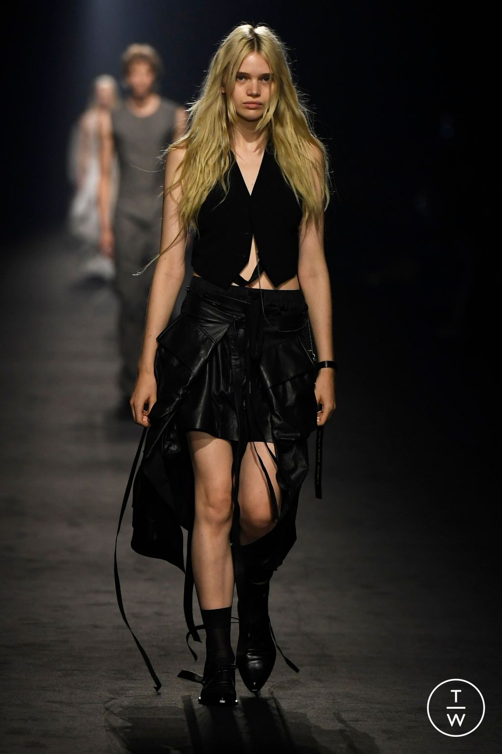 Fashion Week Paris Spring/Summer 2024 look 31 from the Ann Demeulemeester collection 女装