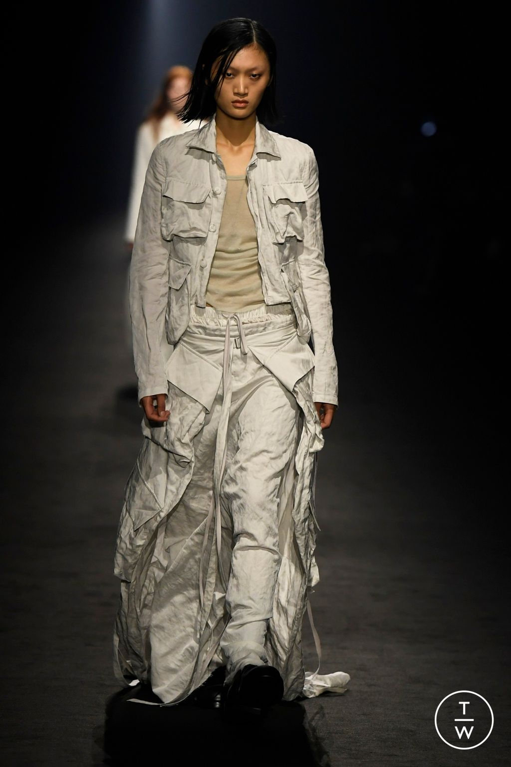 Fashion Week Paris Spring/Summer 2024 look 35 from the Ann Demeulemeester collection 女装