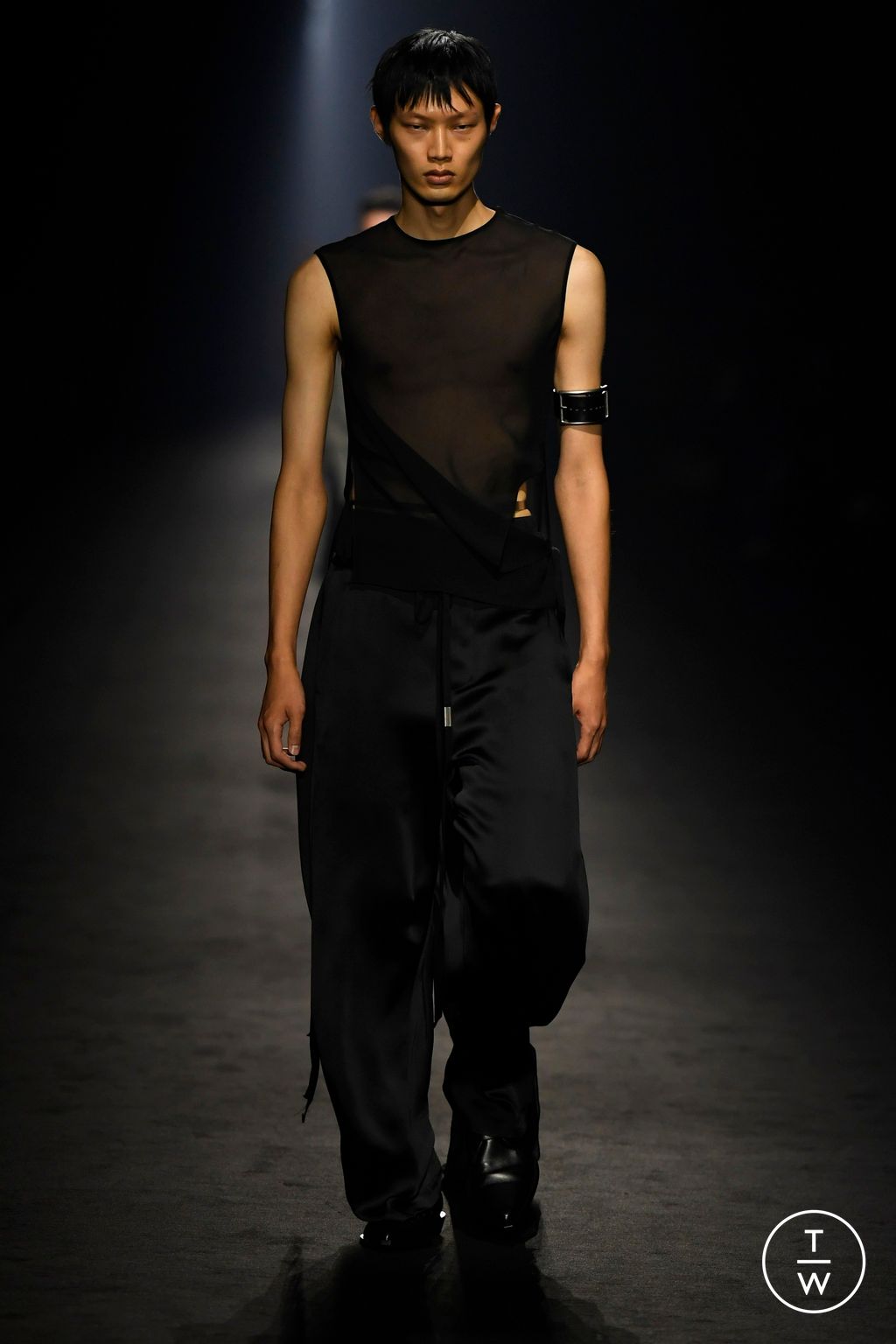 Fashion Week Paris Spring/Summer 2024 look 41 from the Ann Demeulemeester collection 女装
