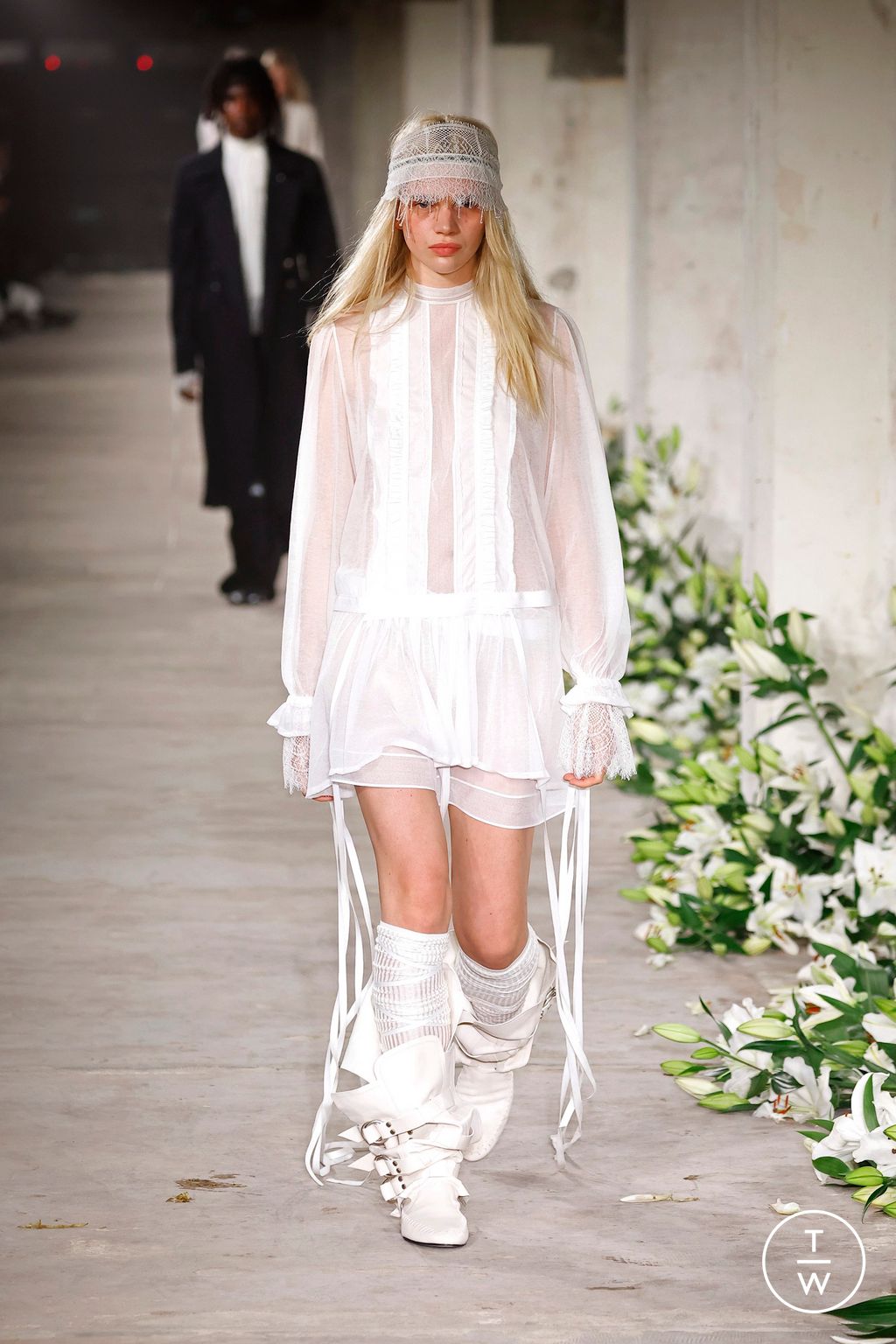 Fashion Week Paris Spring-Summer 2025 look 17 from the Ann Demeulemeester collection womenswear