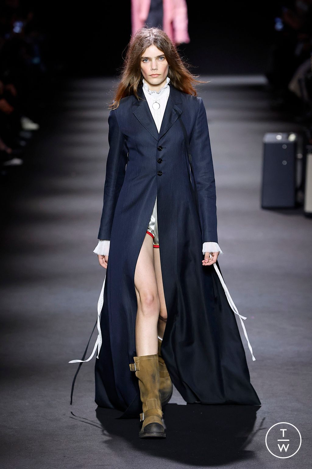 Fashion Week Paris Spring/Summer 2026 look 1 from the Ann Demeulemeester collection womenswear
