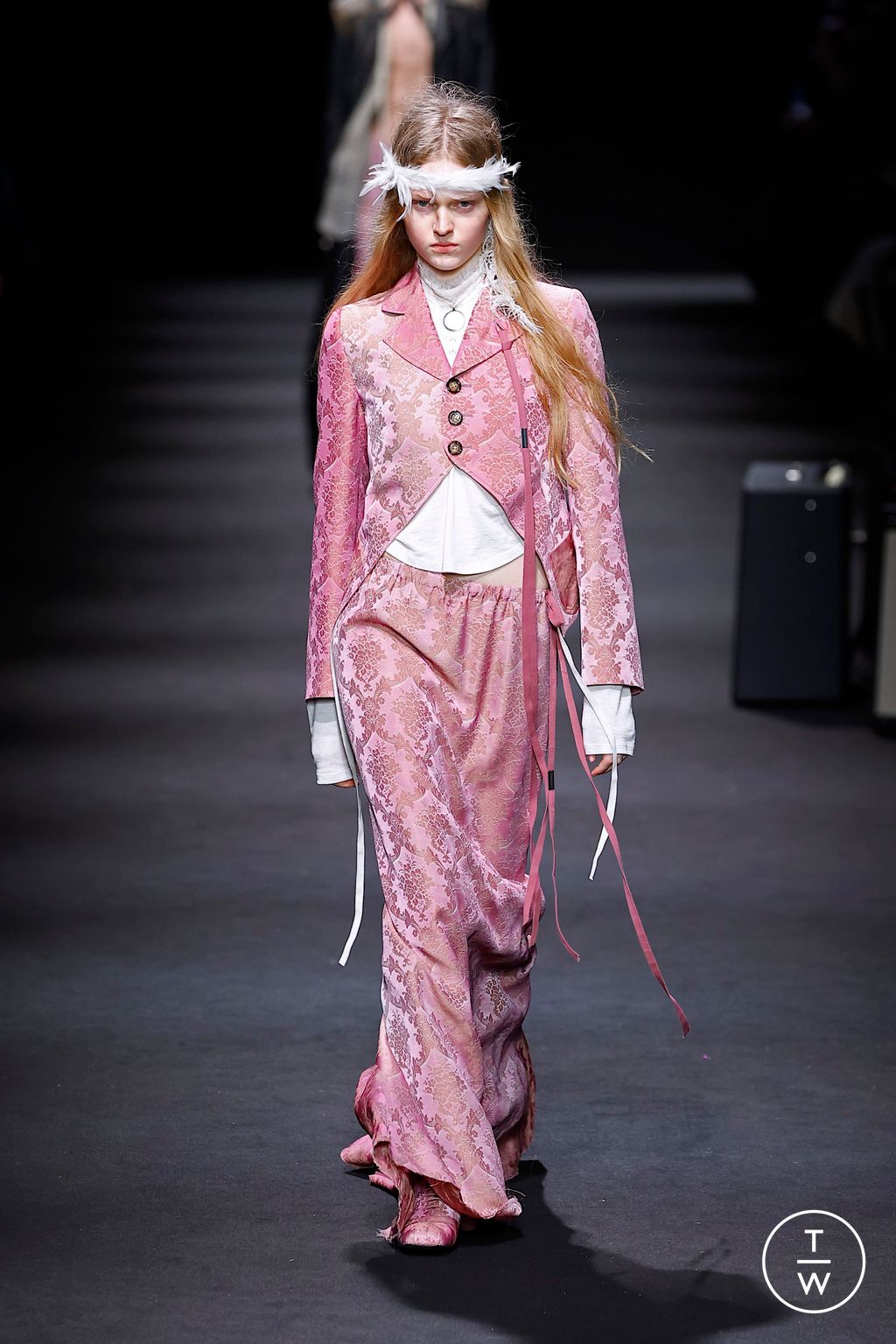 Fashion Week Paris Spring/Summer 2026 look 5 from the Ann Demeulemeester collection womenswear