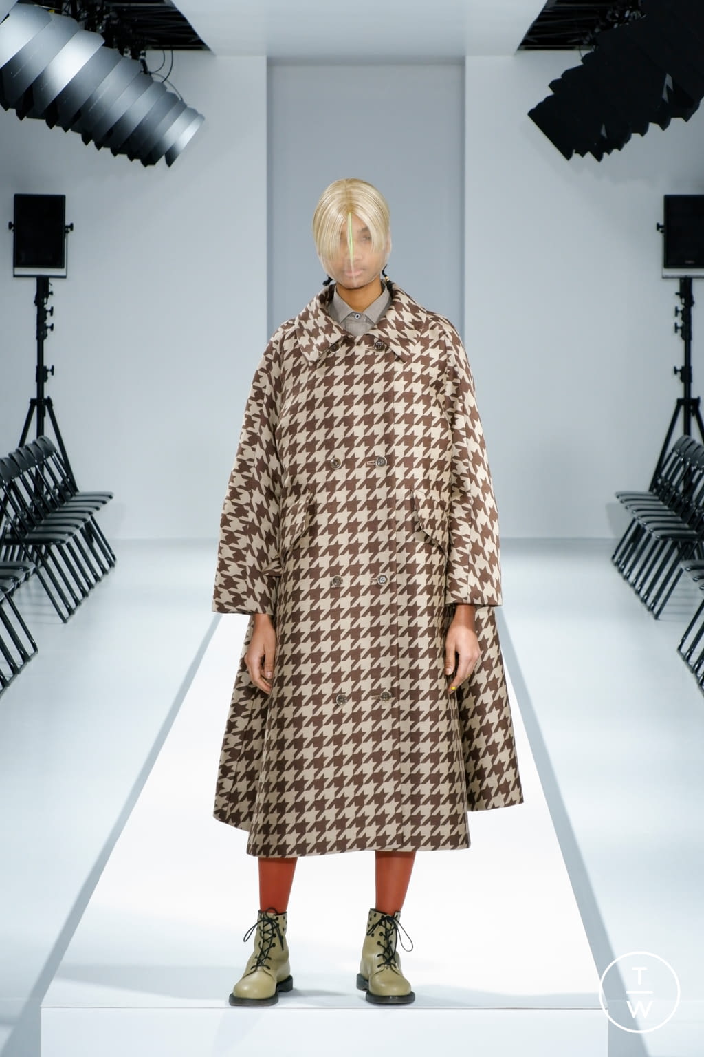 Fashion Week Paris Fall/Winter 2021 look 5 from the Anrealage collection womenswear