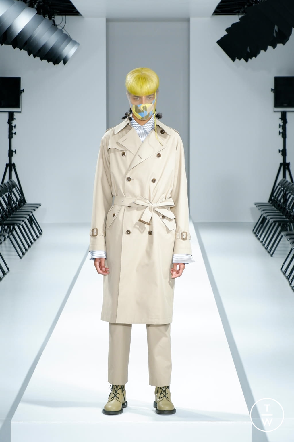 Fashion Week Paris Fall/Winter 2021 look 19 de la collection Anrealage womenswear
