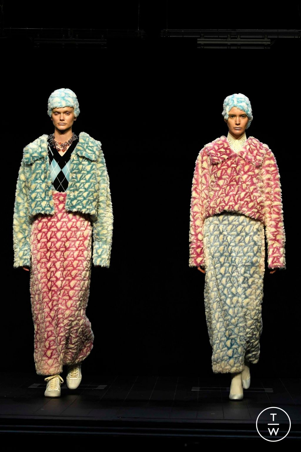 Fashion Week Paris Fall/Winter 2023 look 20 de la collection Anrealage womenswear