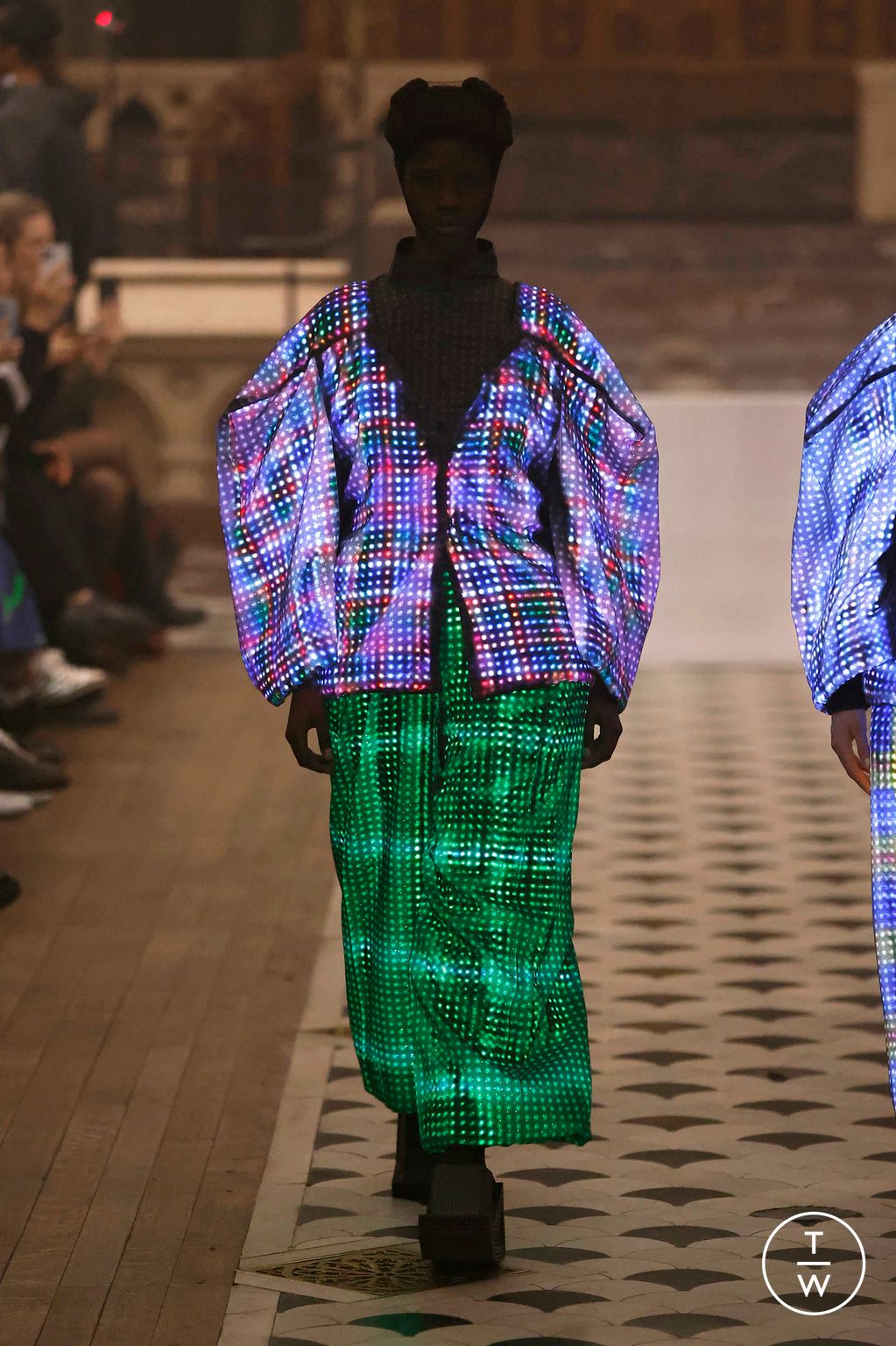 Fashion Week Paris Fall/Winter 2025 look 20 from the Anrealage collection womenswear