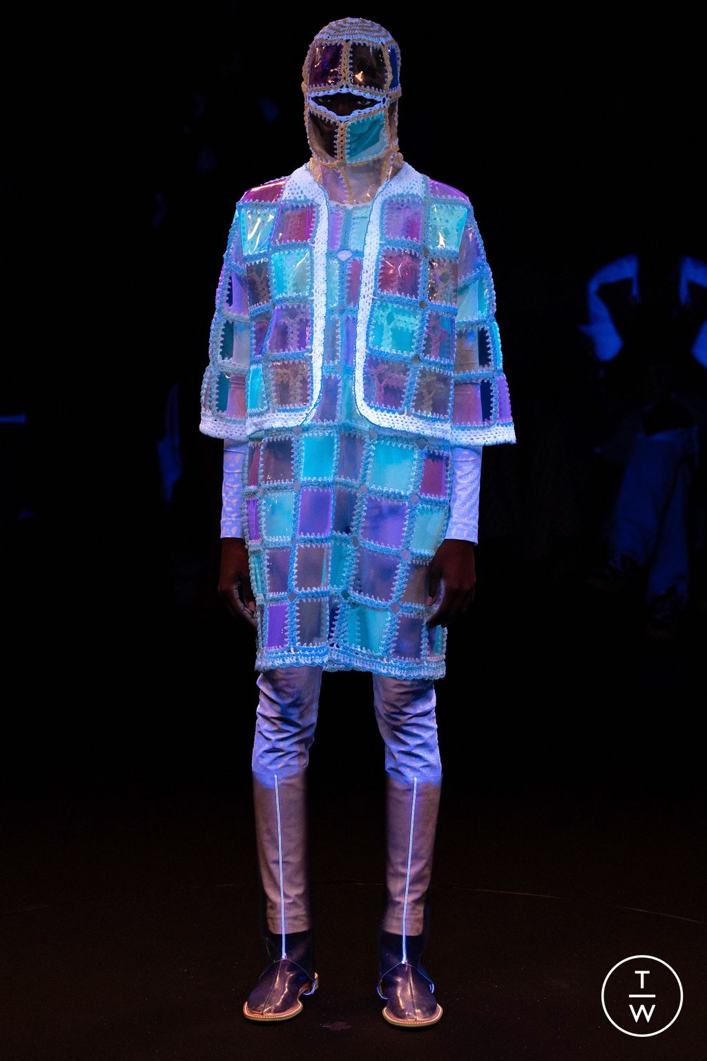 Fashion Week Paris Spring/Summer 2024 look 11 from the Anrealage collection womenswear