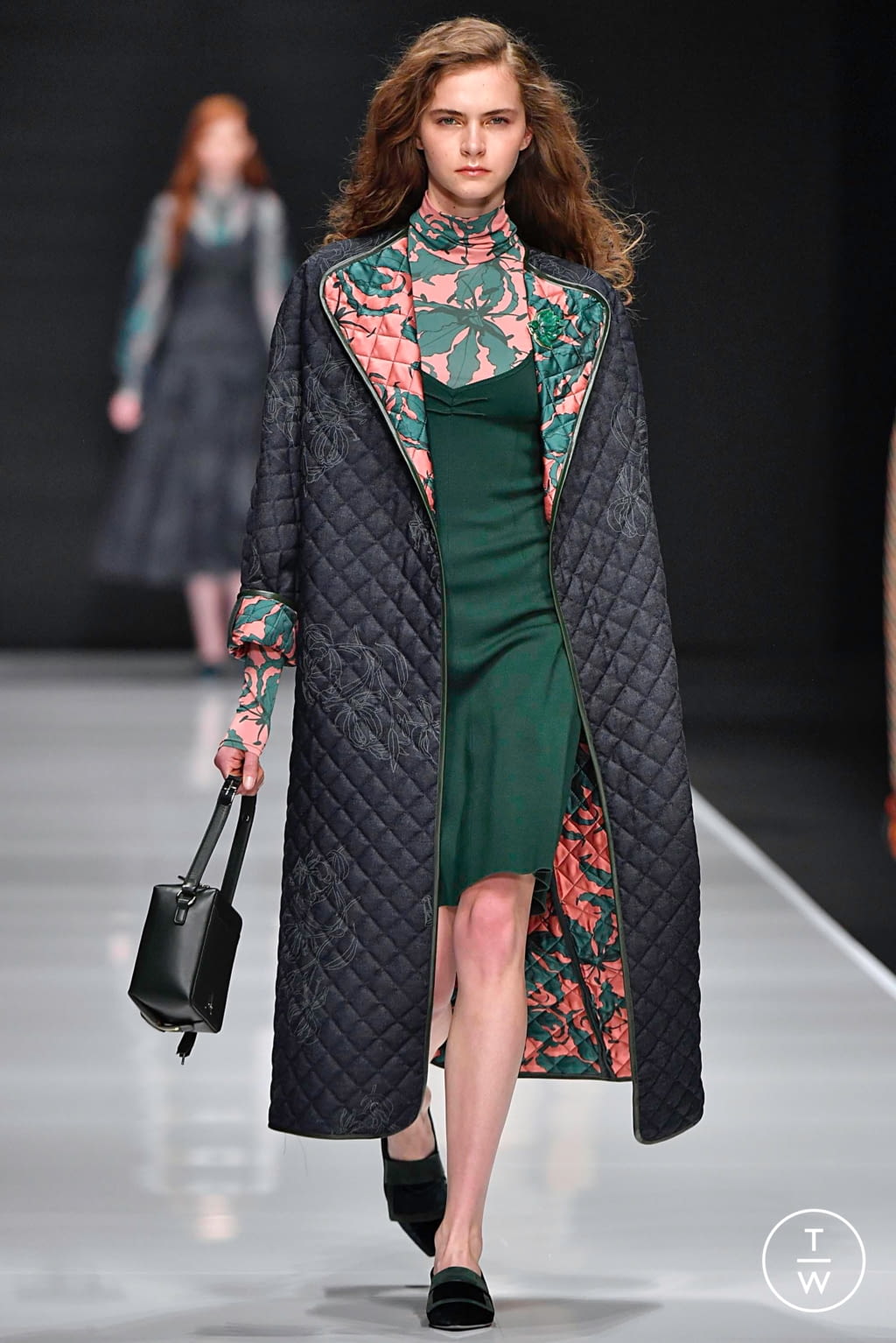 Fashion Week Milan Fall/Winter 2019 look 11 from the Anteprima collection 女装