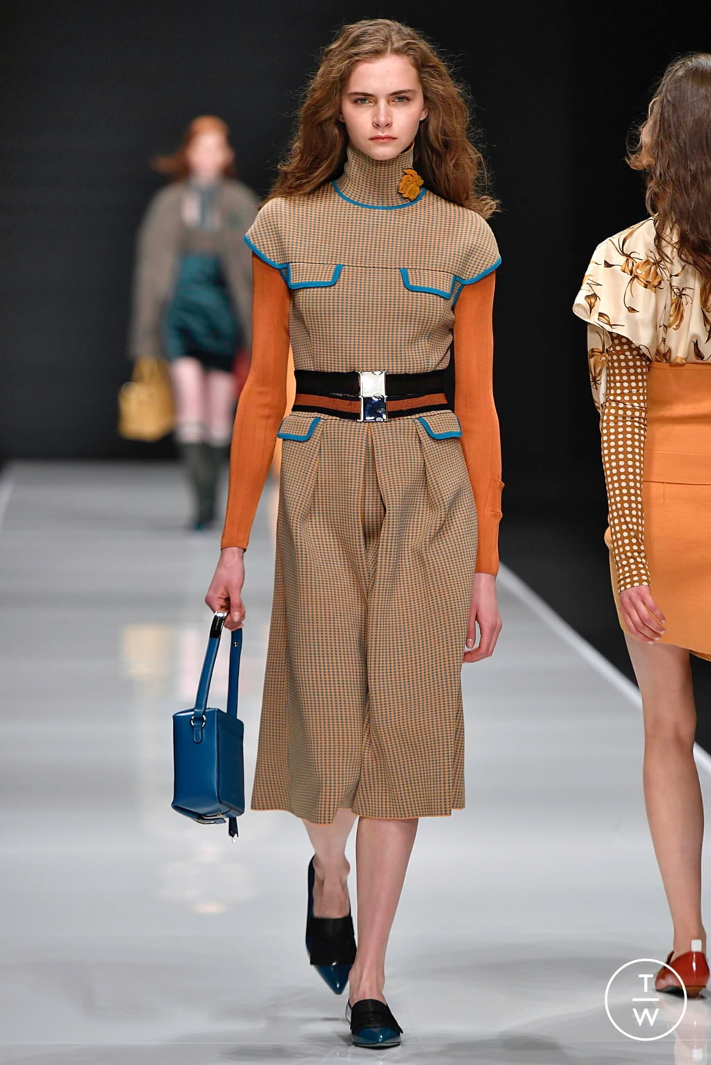 Fashion Week Milan Fall/Winter 2019 look 35 from the Anteprima collection 女装