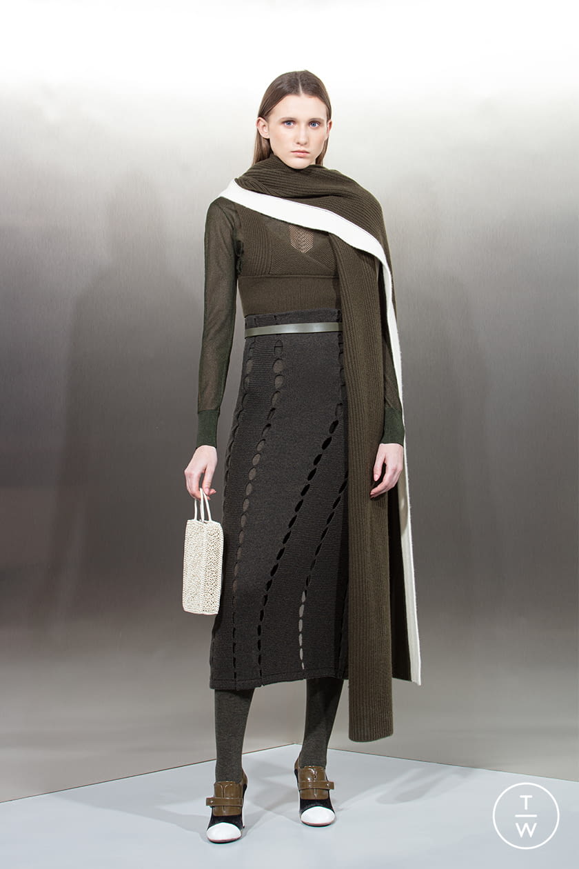 Fashion Week Milan Fall/Winter 2021 look 1 de la collection Anteprima womenswear