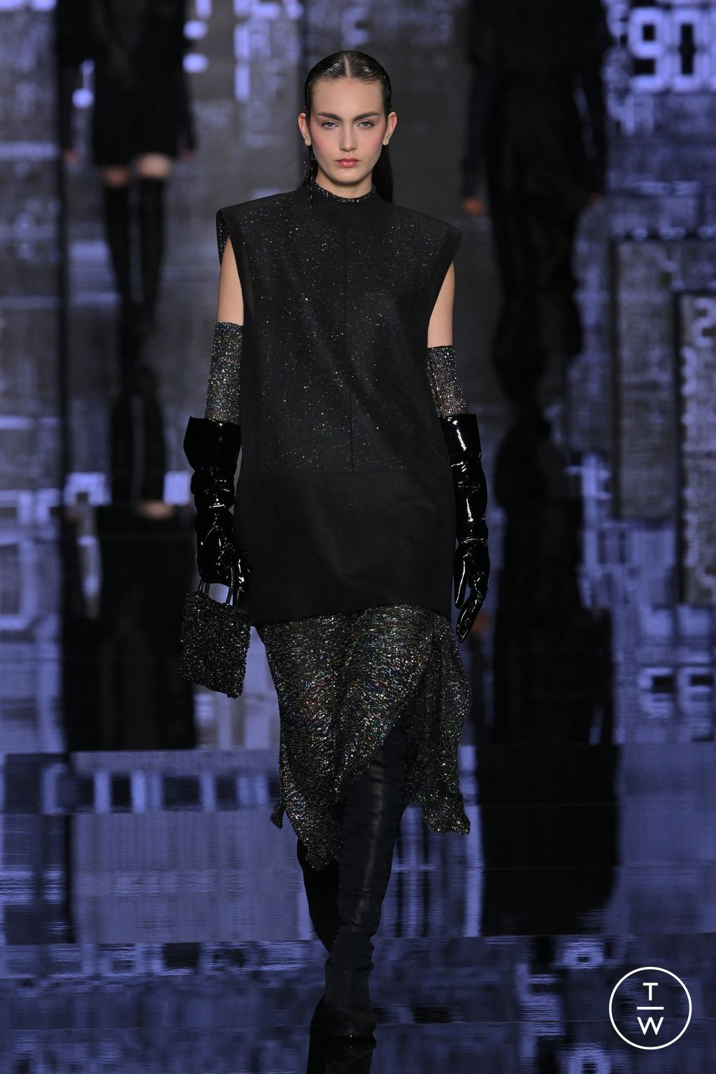 Fashion Week Milan Fall/Winter 2024 look 24 de la collection Anteprima womenswear