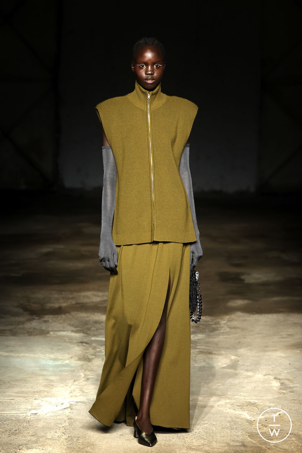 Fashion Week Milan Fall/Winter 2023 look 5 de la collection Anteprima womenswear