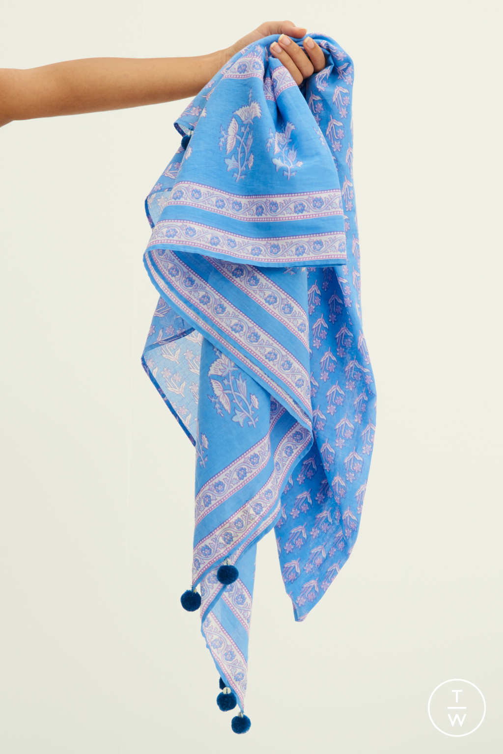 Fashion Week Paris Spring/Summer 2021 look 30 from the Antik Batik collection womenswear