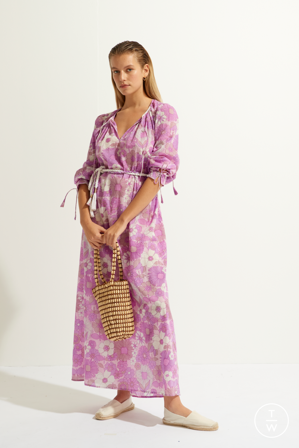 Fashion Week Paris Spring/Summer 2021 look 46 from the Antik Batik collection womenswear