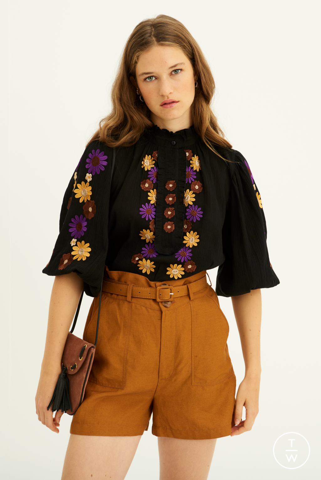 Fashion Week Paris Spring/Summer 2021 look 7 from the Antik Batik collection womenswear