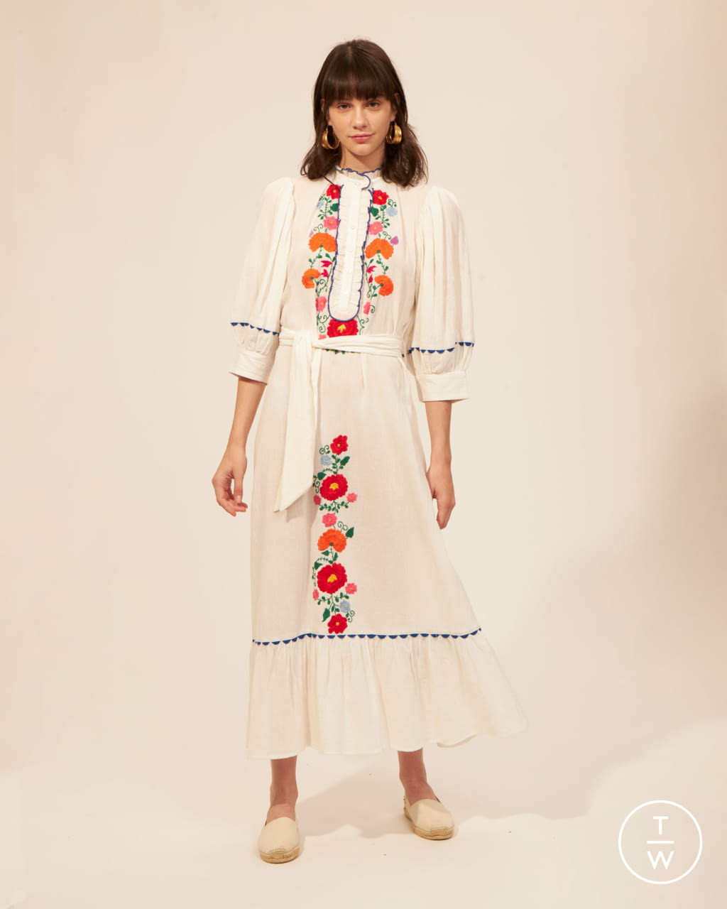 Fashion Week Paris Spring/Summer 2022 look 46 from the Antik Batik collection womenswear