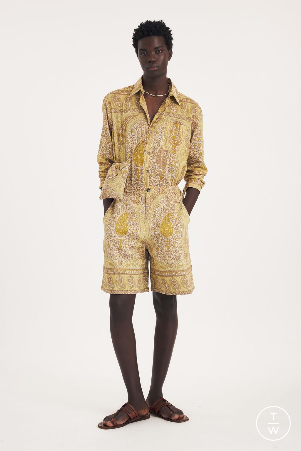 Fashion Week Paris Spring/Summer 2026 look 5 from the Antik Batik collection menswear