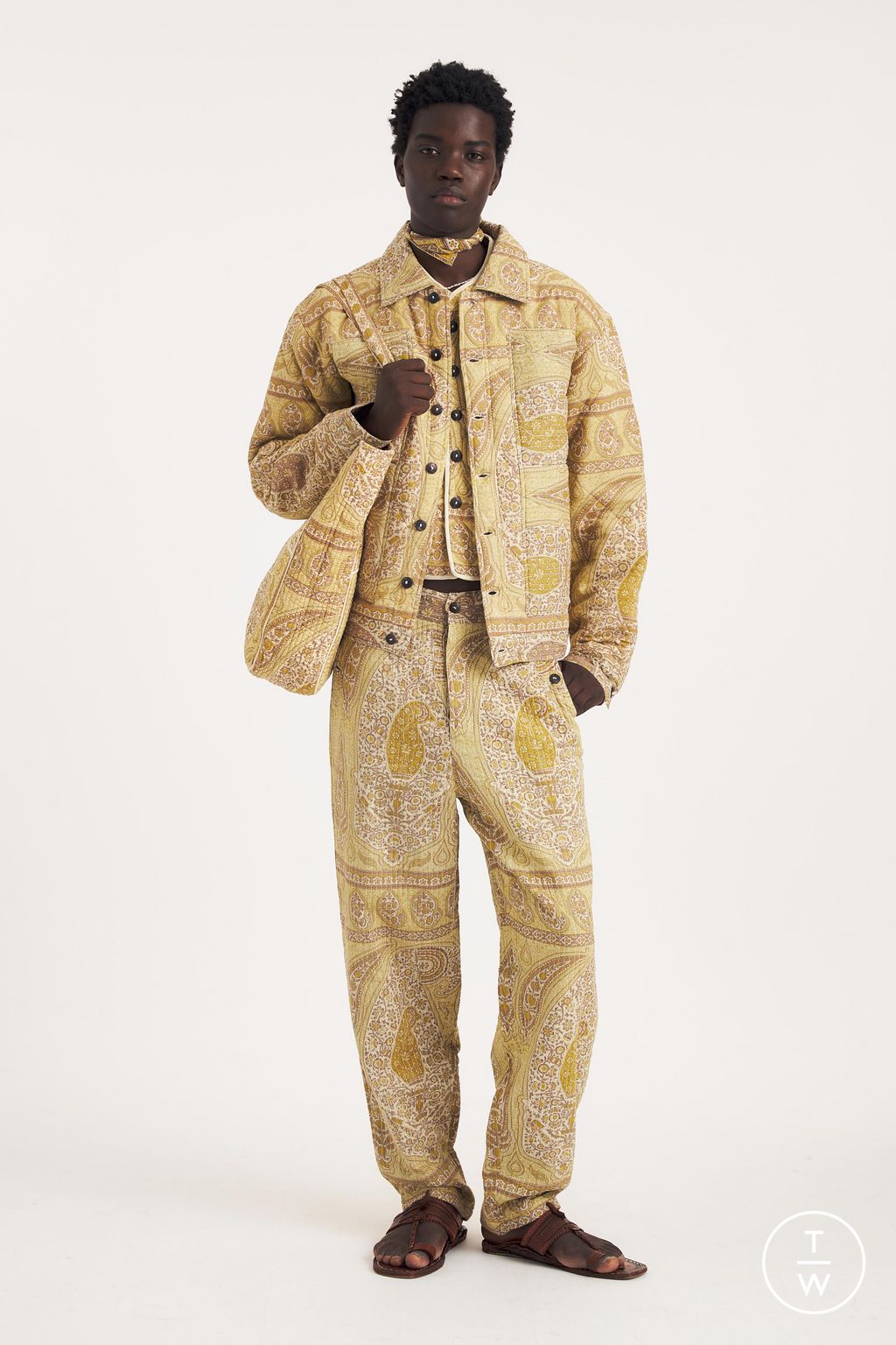 Fashion Week Paris Spring/Summer 2026 look 8 from the Antik Batik collection menswear