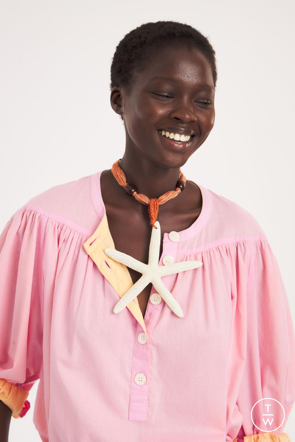 Fashion Week Paris Spring/Summer 2026 look 14 from the Antik Batik collection 女装