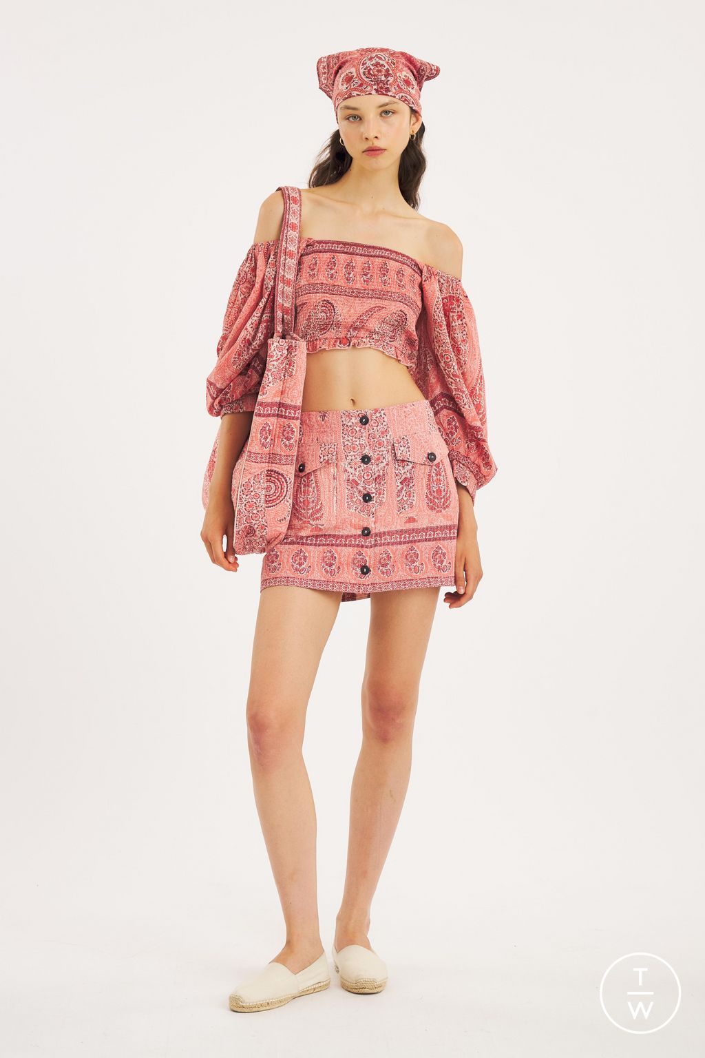 Fashion Week Paris Spring/Summer 2026 look 16 from the Antik Batik collection womenswear