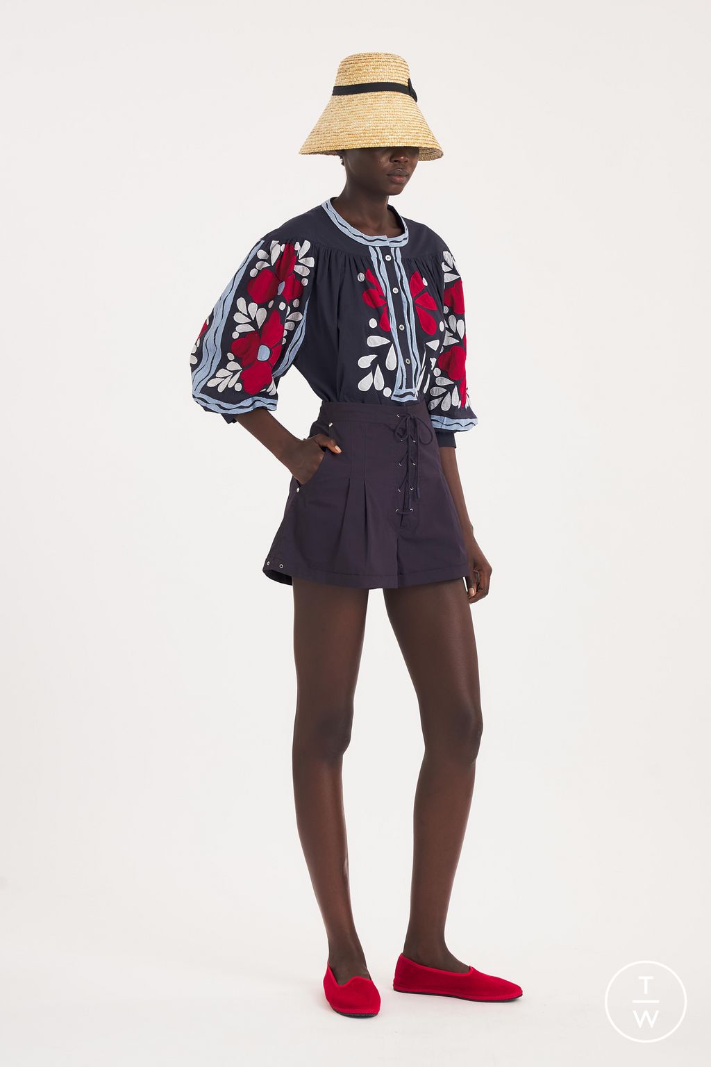 Fashion Week Paris Spring/Summer 2026 look 33 from the Antik Batik collection womenswear
