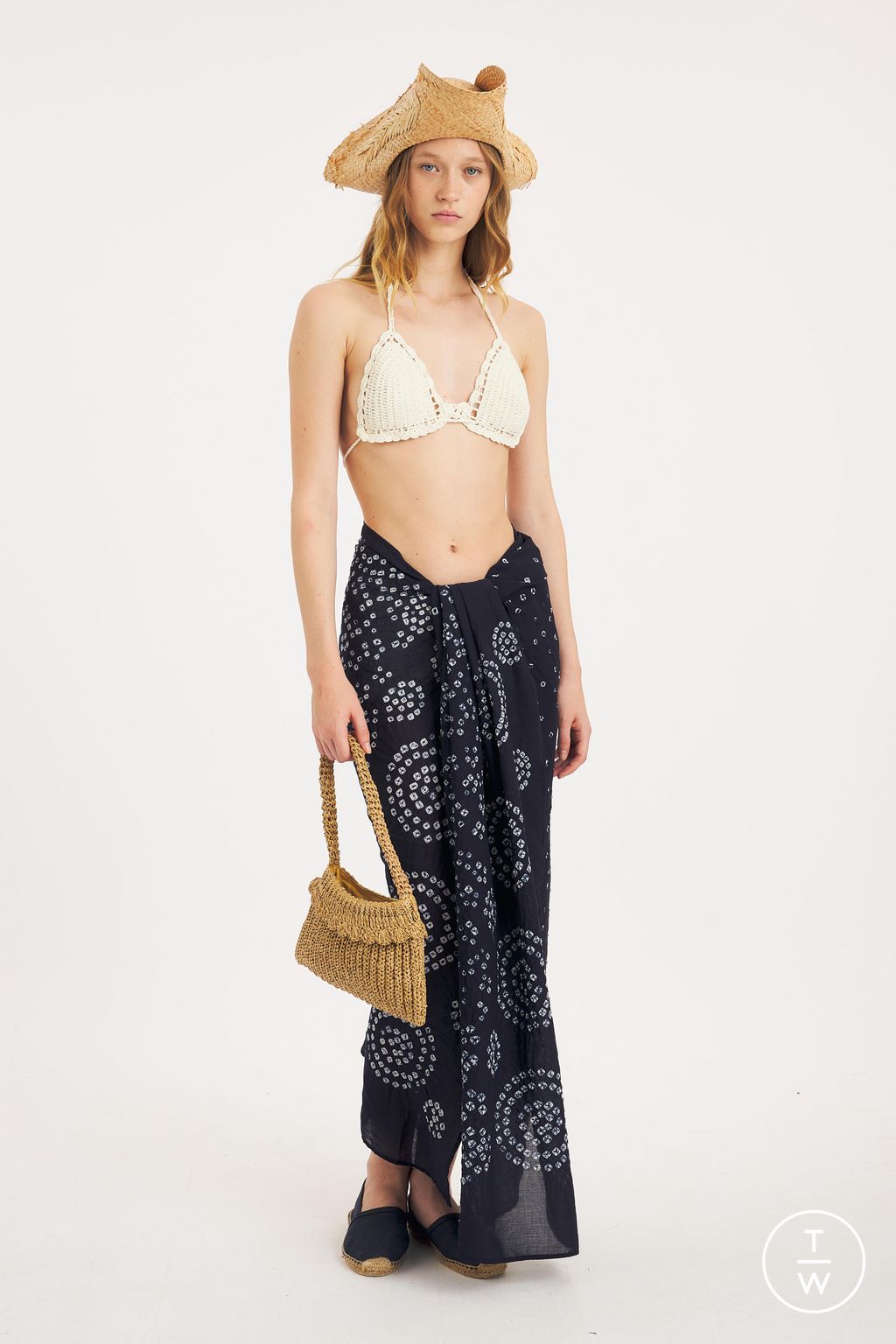 Fashion Week Paris Spring/Summer 2026 look 38 from the Antik Batik collection 女装