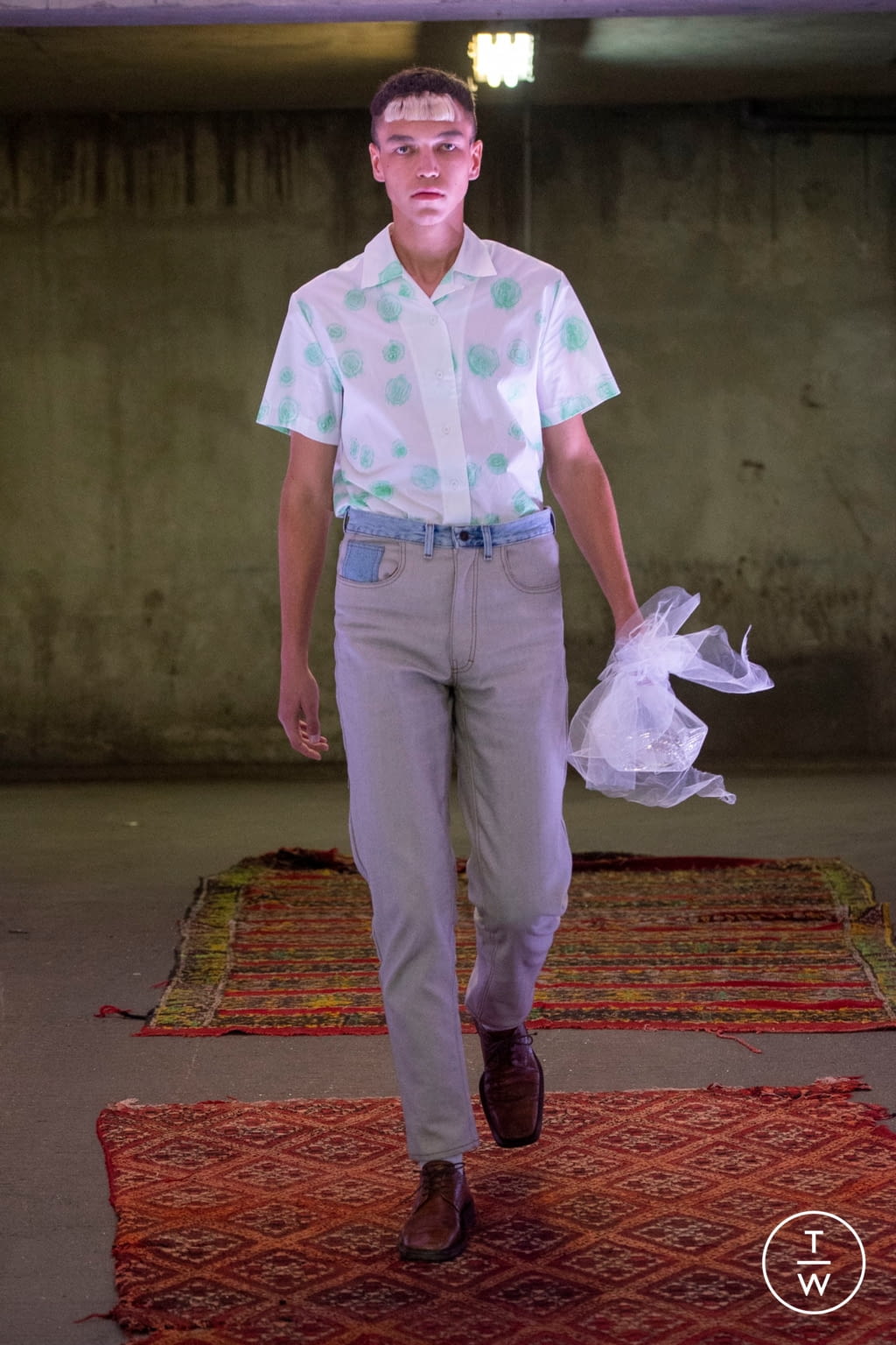 SS20 Anton Belinskiy Look 21