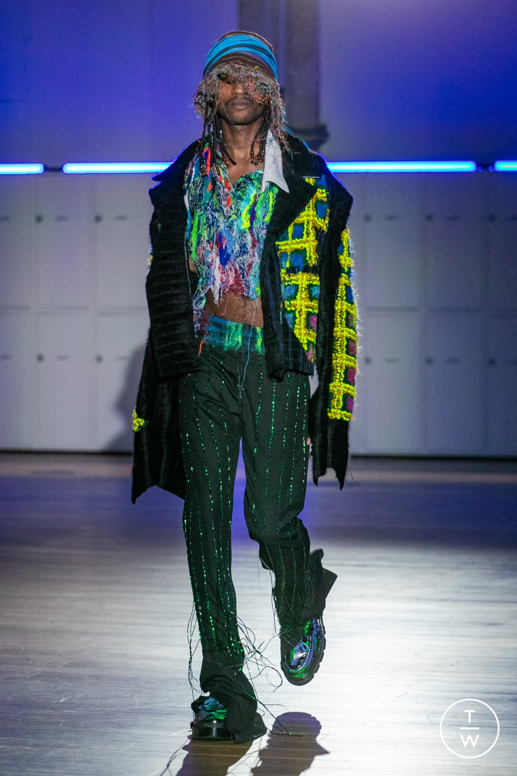 Fashion Week Paris Fall/Winter 2021 look 179 from the IFM PARIS collection womenswear