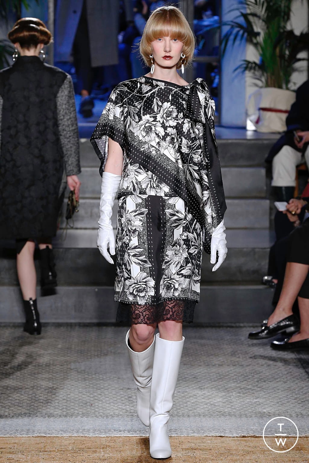 Fashion Week Milan Fall/Winter 2019 look 61 from the Antonio Marras collection womenswear