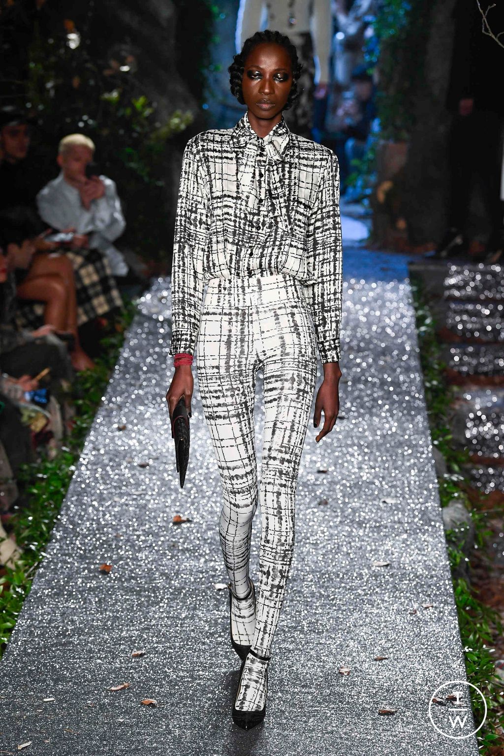 Fashion Week Milan Fall/Winter 2023 look 20 de la collection Antonio Marras womenswear