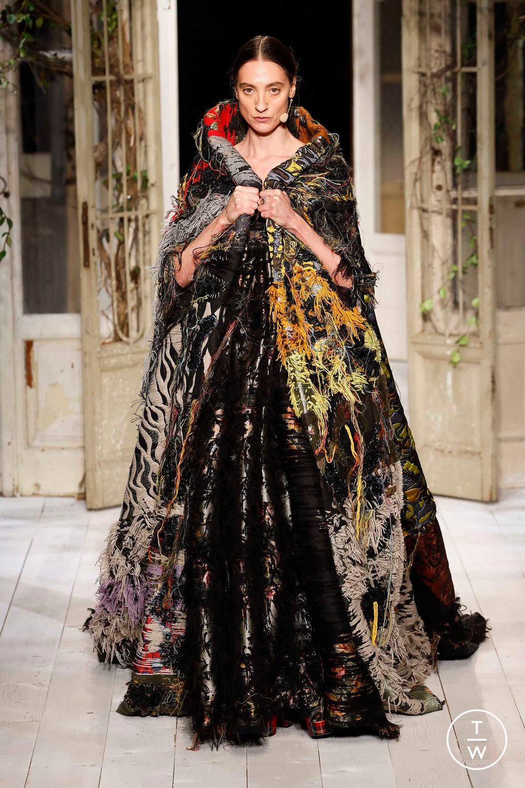 Fashion Week Milan Fall/Winter 2024 look 1 de la collection Antonio Marras womenswear
