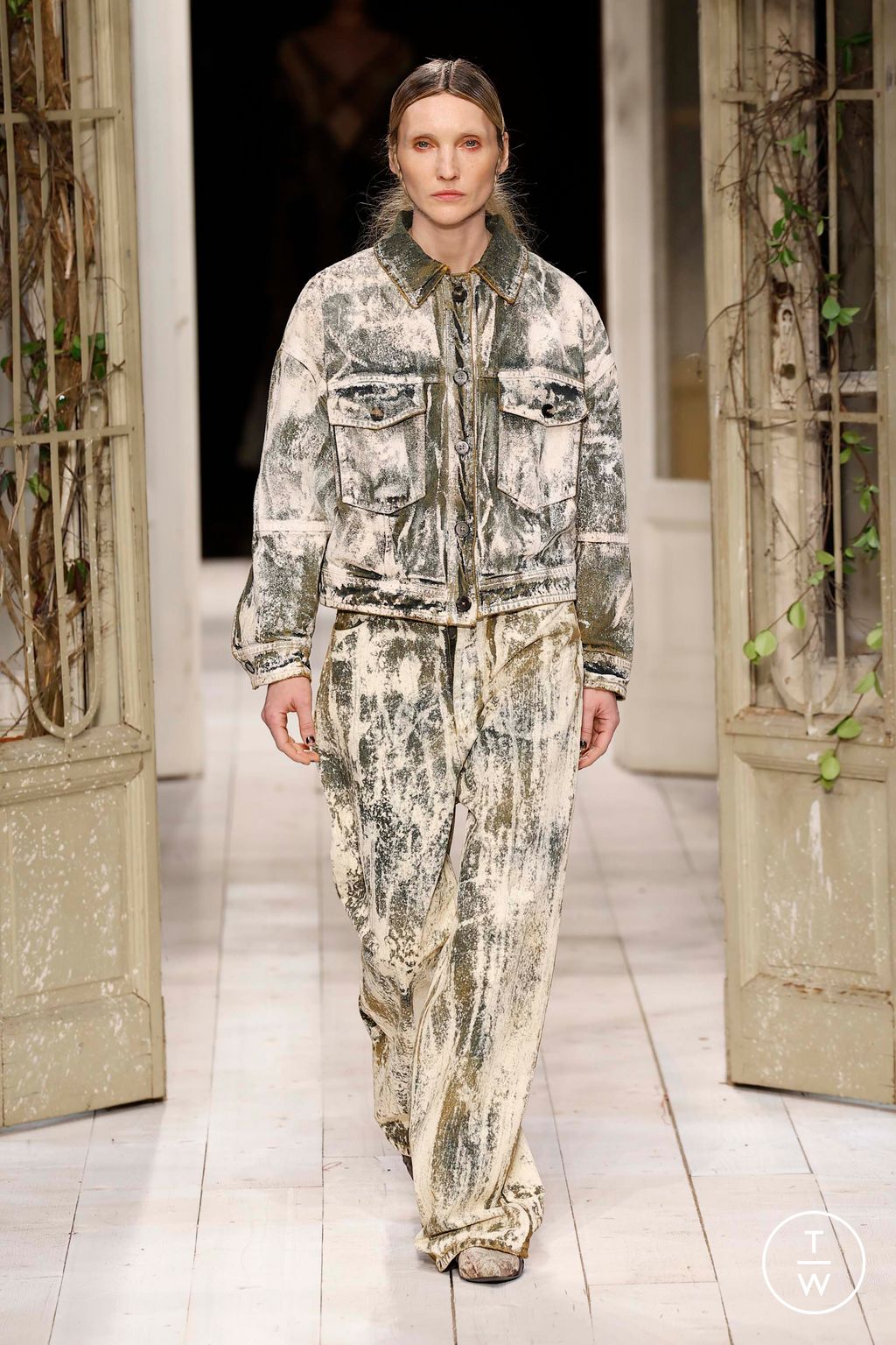 Fashion Week Milan Fall/Winter 2024 look 15 de la collection Antonio Marras womenswear