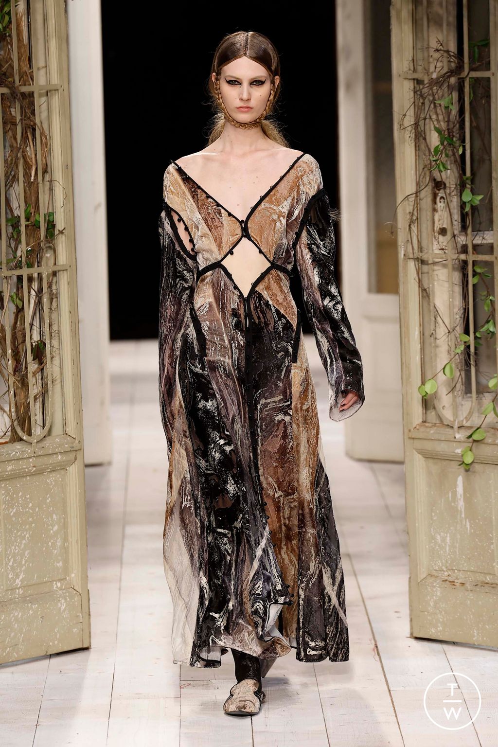 Fashion Week Milan Fall/Winter 2024 look 16 de la collection Antonio Marras womenswear
